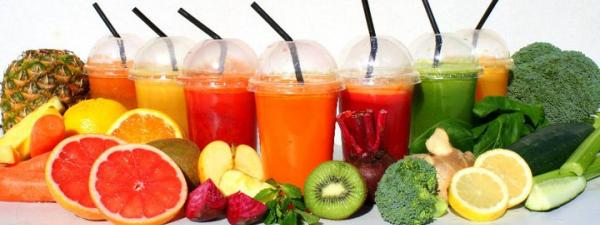 Freshly pressed apple juice